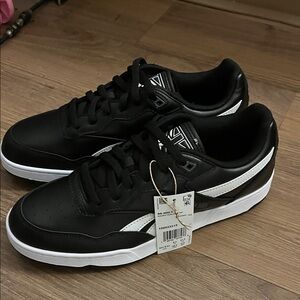 Reebok Men's Black & White Classic Low-Top Sneakers